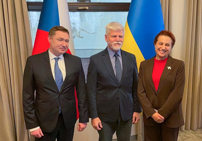 Ukrajina je vděčná za pokračování muniční iniciativy, je klíčová, řekl Pavel