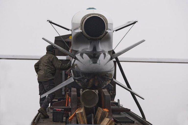 Ukrajinská armáda uvedla, že v Rusku zasáhla závod na výrobu raket