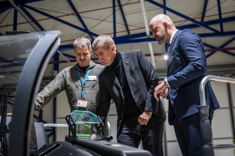 Babiš jednal s vedením Aera o příležitostech prodeje skyfoxů