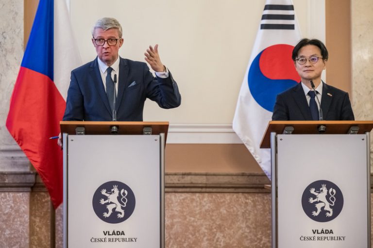 Příprava Dukovan jde podle plánu, ČR bude jednat s Korejci i o lithiu