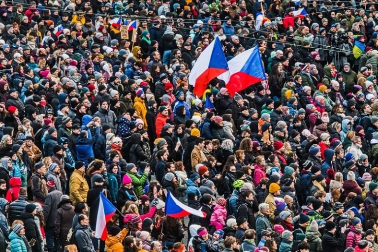 Občanský signál moci: české demonstrace na podporu prezidenta jako ukazatel stavu demokracie