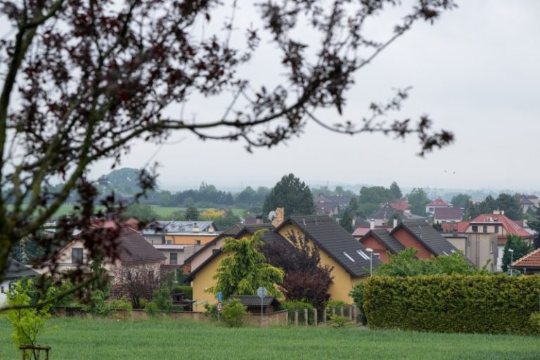 Analýza: Starší domy zdražily koncem roku o 10 % na 43.863 Kč za m2