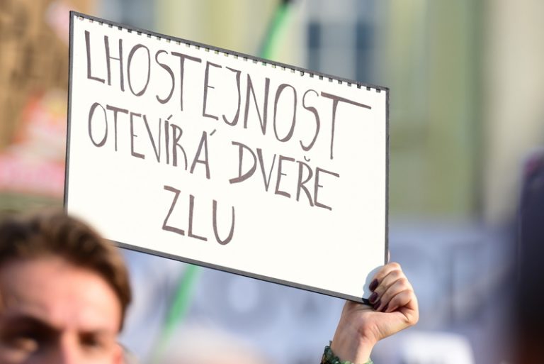 Průzkum: V názoru na Milion chvilek je společnost rozdělená