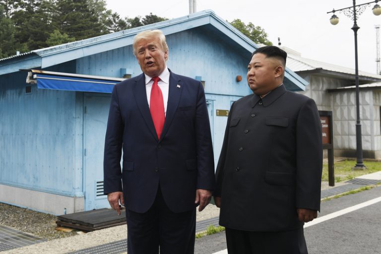 Summity Trump-Kim se nesly ve vřelém a přátelském duchu, popsala tlumočnice