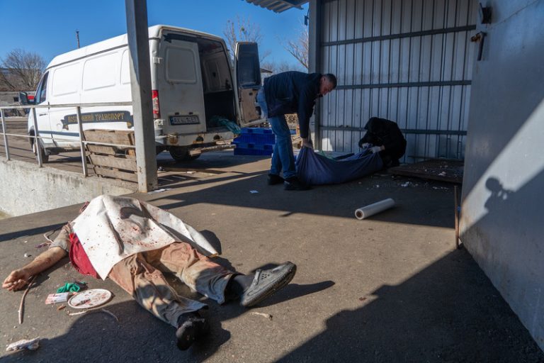 Rusko druhým dnem útočí na ropnou infrastrukturu na Ukrajině, uvedl Naftohaz