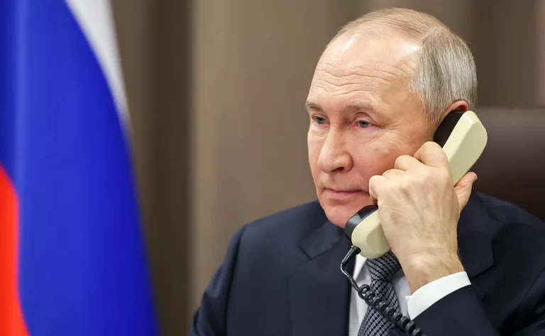 Trump, Írán a telefonát s Putinem: Evropa znovu riskuje, že se ocitne v kremelské pasti