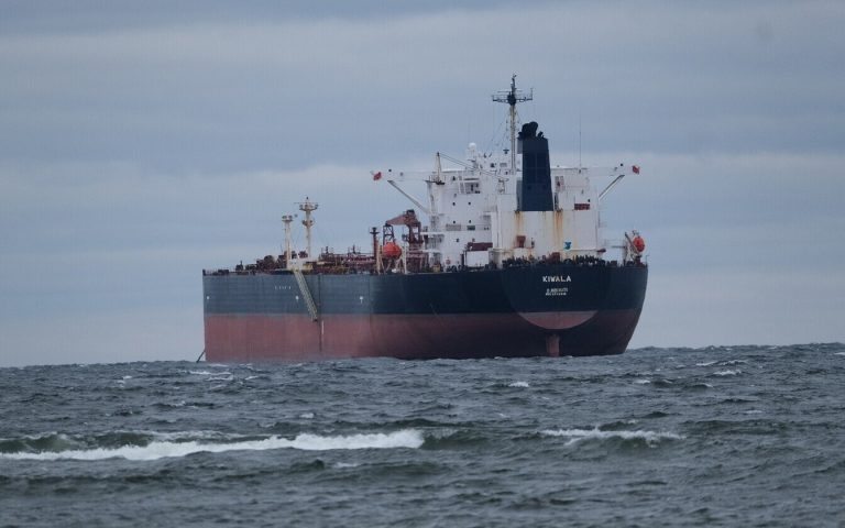 Stíny na moři: proč ruská „stínová flotila“ přestává být jen ekonomickým problémem