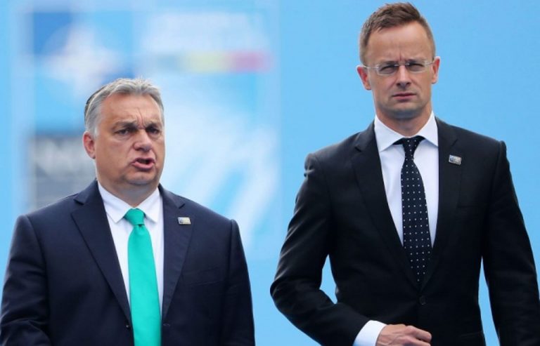 „Horká linka Kremlu“: jak Orbán a Szijjártó podkopávají jednotu EU a ohrožují Česko