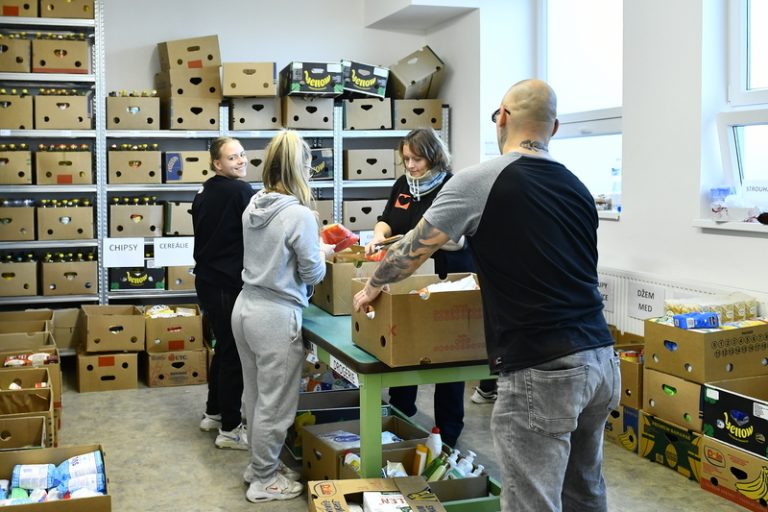 Ve Sbírce potravin lidé darovali 623 tun zboží, o 105 tun víc než loni