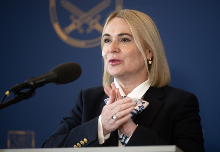 Soud zamítl žalobu Křístka na Černochovou kvůli výroku o tlumičích