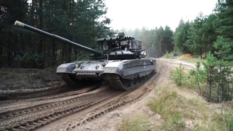 Rusko se opět pokouší zatáhnout Bělorusko do války, uvedl Zelenskyj