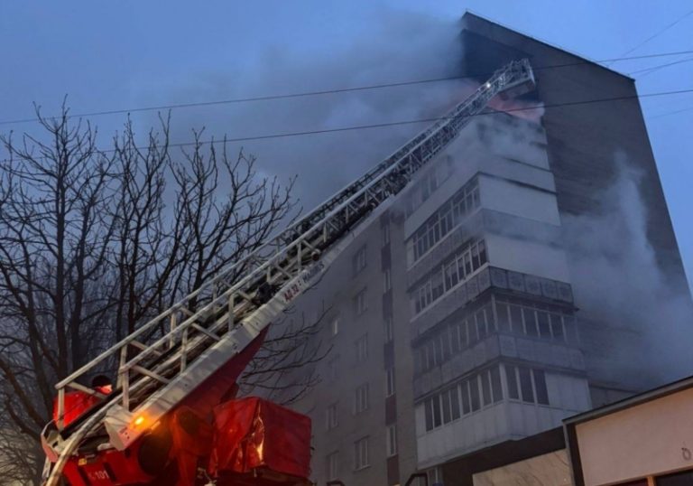 Rusko přes den vypustilo proti Ukrajině další stovky dronů, uvedl Kyjev