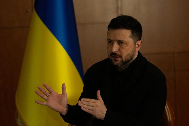 Kyjev Moskvě navrhl energetické příměří, oznámil Zelenskyj