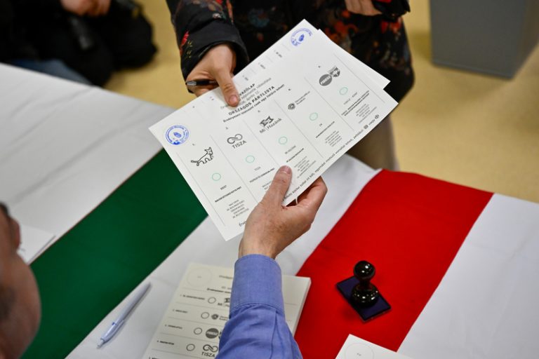 Maďarské volby byly svobodné, ale nikoli spravedlivé, uvedli pozorovatelé ze zahraničí