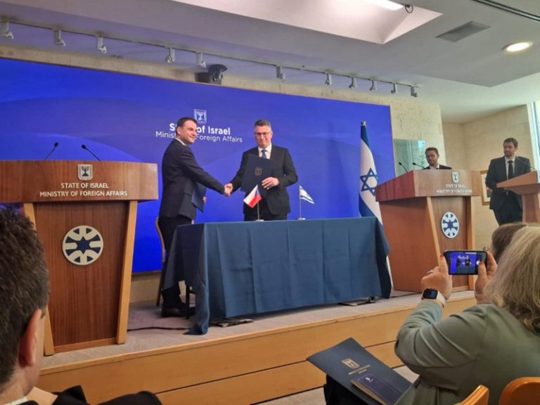 Netanjahu poděkoval Macinkovi a Babišovi za podporu ČR Izraeli