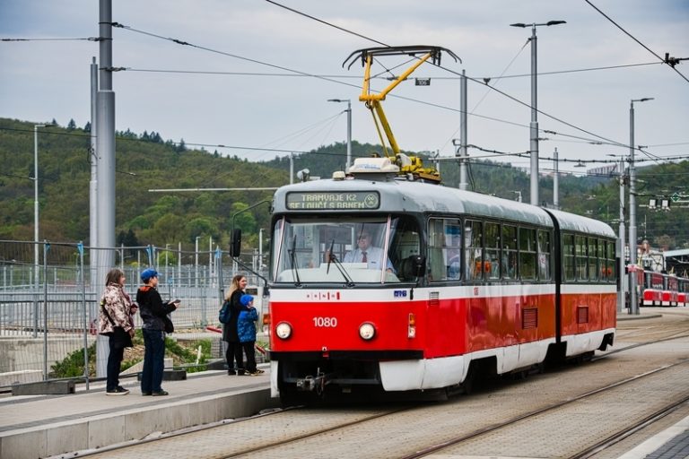 Příznivci hromadné dopravy v Brně se loučí s tramvajemi K2, jezdily od roku 1967
