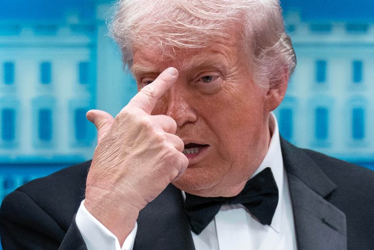 Trump: Podezřelý z útoku napsal protikřesťanský manifest