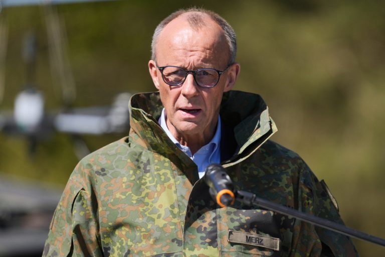 Merz po Trumpově kritice řekl, že mu záleží na transatlantických vztazích