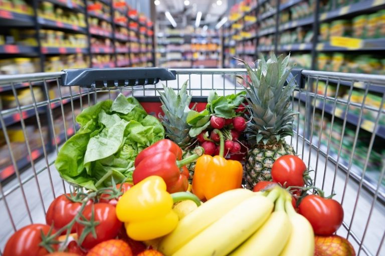 Návrh Pirátů na nižší DPH na potraviny a hygienické prostředky vláda asi odmítne