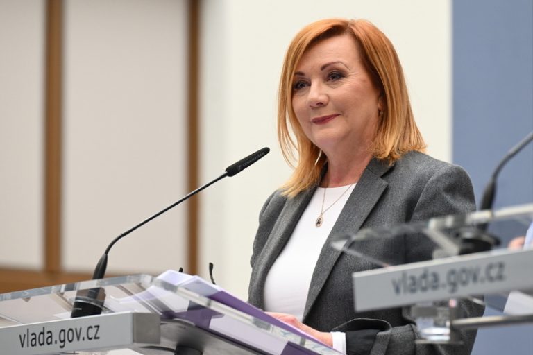 Schillerová chce jednat s EK o změně plánu růstu státních výdajů