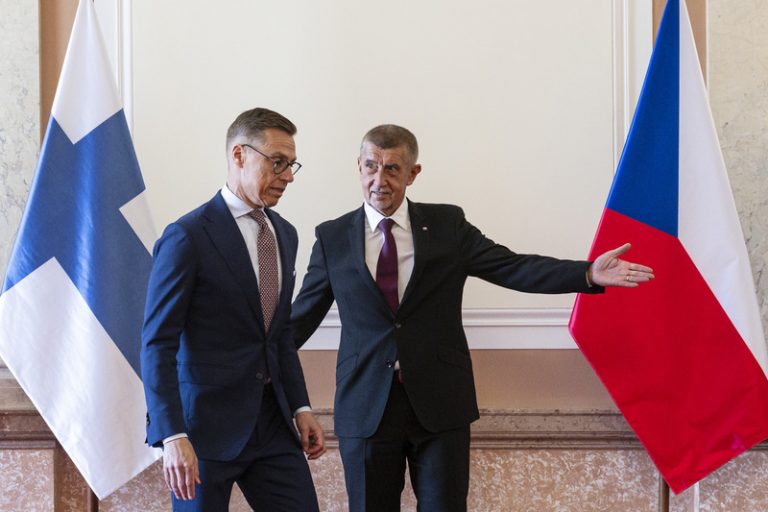 Babiš jednal s finským prezidentem Stubbem o bezpečnosti i zdravotnictví