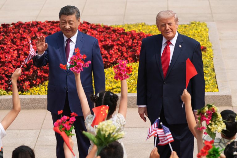 Si přijal v Pekingu Trumpa, varoval ho kvůli Tchaj-wanu