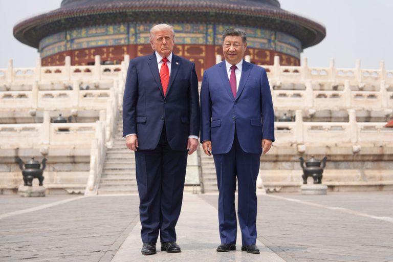 FT: Čínský prezident řekl Trumpovi, že by Putin mohl invaze na Ukrajinu litovat