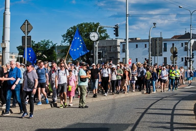 Pouť smíření provázely protesty, sudetští Němci měli program v Brně