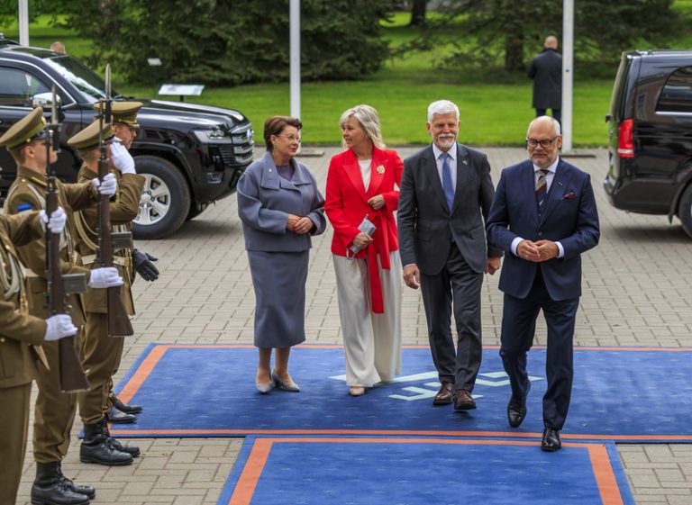 Petr Pavel odjede na východ Estonska, prohlédne si Baltskou obrannou linii