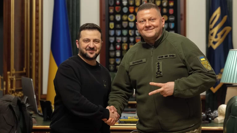 Do Česka dorazí bývalý šéf ukrajinské armády Valerij Zalužnyj