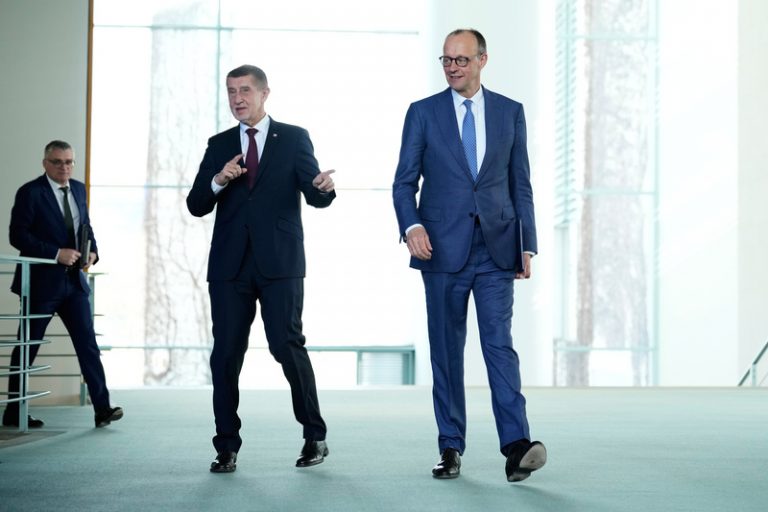 Babiš: Kancléř Merz by měl vést vyjednávací misi o ukončení agrese na Ukrajině