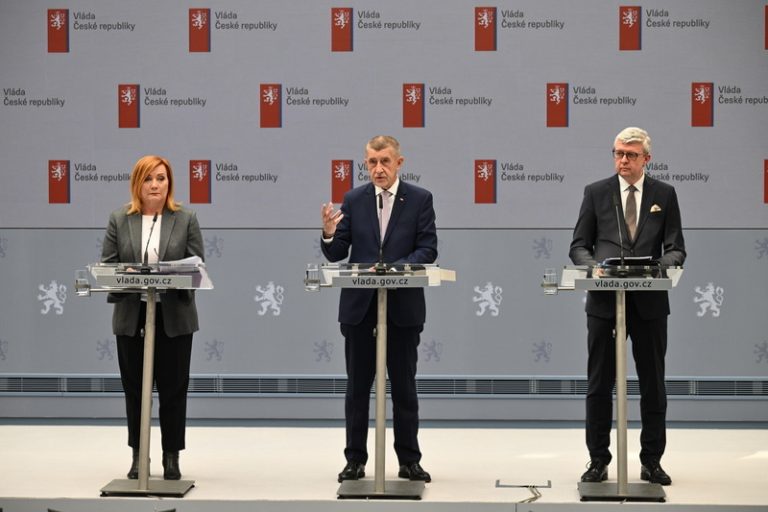 Od nástupu vlády zaznamenali Reportéři bez hranic 13 útoků na média