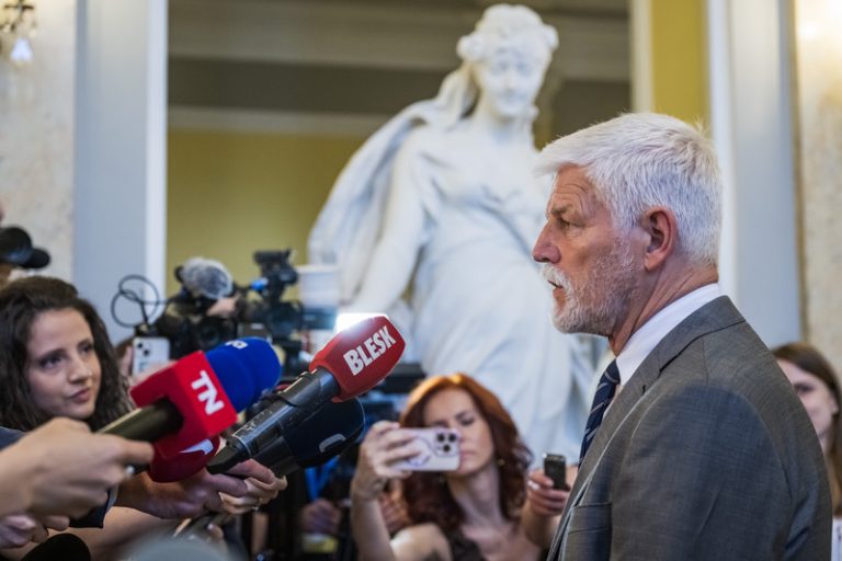 Pavel chápe chystanou stávku v ČT a ČRo, považuje ji za legitimní