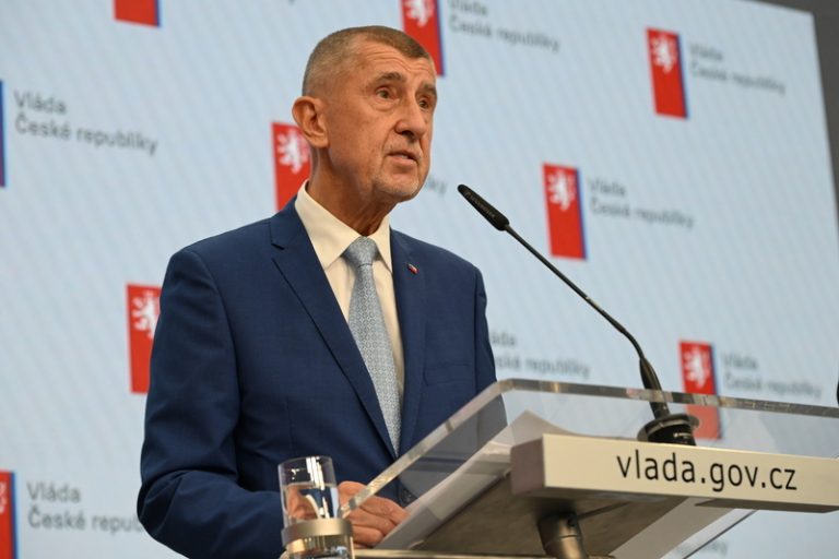 EK sleduje Babišův střet zájmů i kvůli SynBiolu i Hartenbergu, vyplývá z reakce