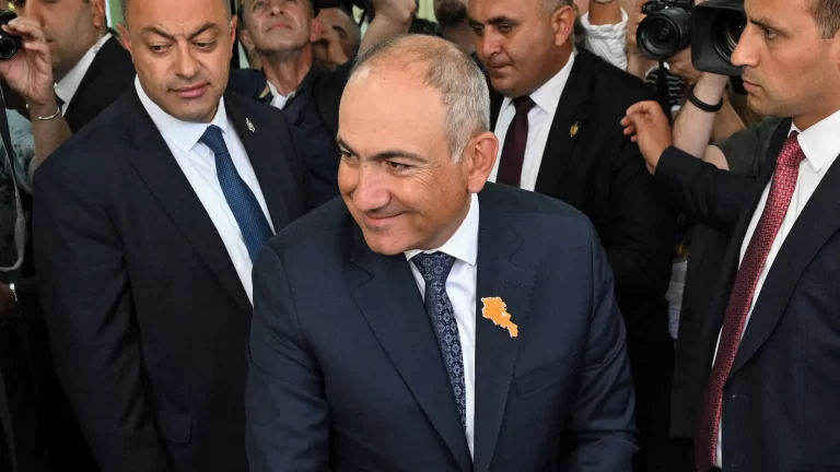 Arménský premiér Pašinjan vyhrál parlamentní volby