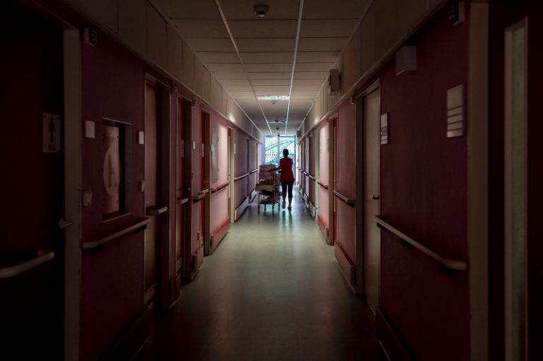 Studie: Kvůli stárnutí je do r. 2035 třeba 70 mld Kč na 35.000 lůžek v domovech
