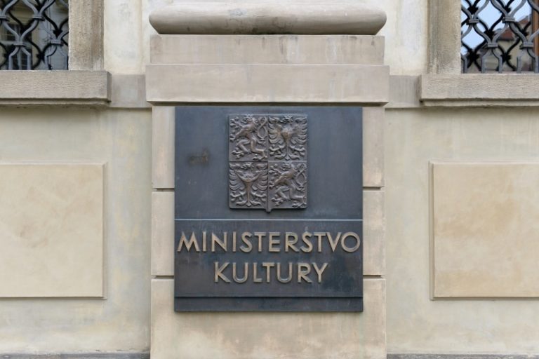 Ministerstvo kultury nabídne dva dny bezplatných vstupů na státní hrady a zámky