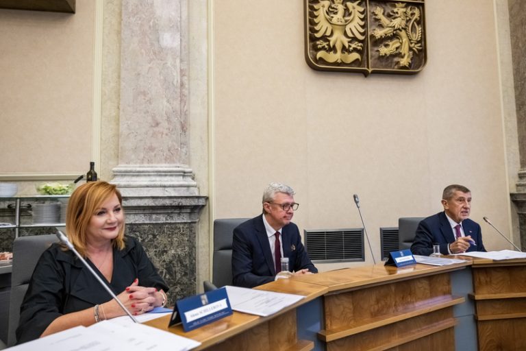 Havlíček a Schillerová dorazili za Babišem hodnotit první půlrok vlády