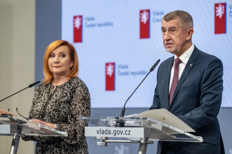 Babiš: Schodek rozpočtu bude příští rok významně pod 400 miliard Kč
