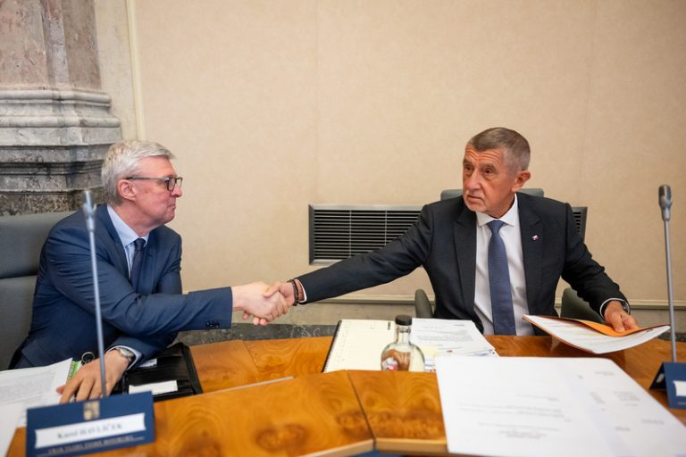 Babiš a Havlíček budou jednat s českými firmami, které působí na Ukrajině