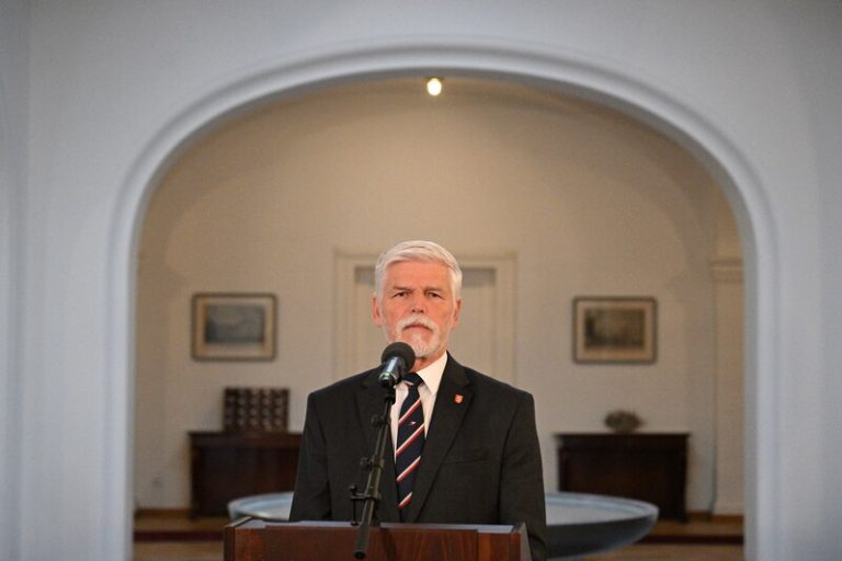 Pavel: Babiš má podložit tvrzení o prezidentovi důkazy, nebo vzít zpět