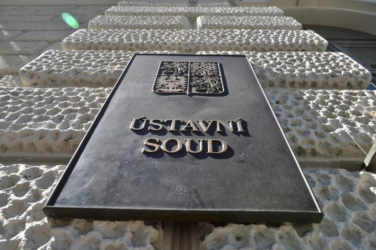 ÚS zamítl návrh na zrušení klíče, podle něhož se rozdělují daně mezi kraje