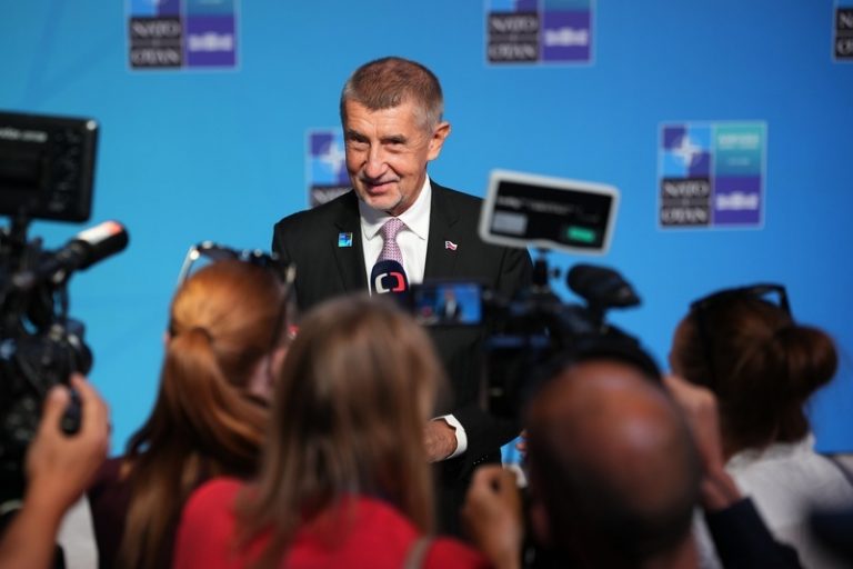 Letos dvě procenta HDP na obranu nebudou, řekl Babiš