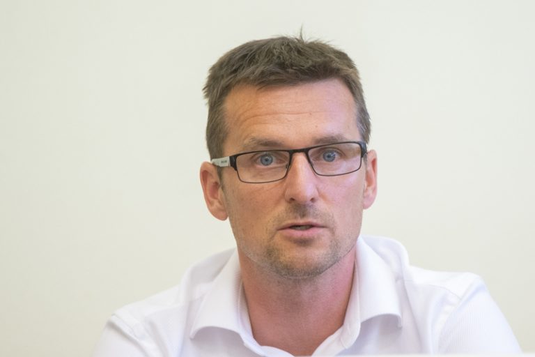 Zastupitelé v pardubickém obvodu VI odvolali z funkce obviněného starostu