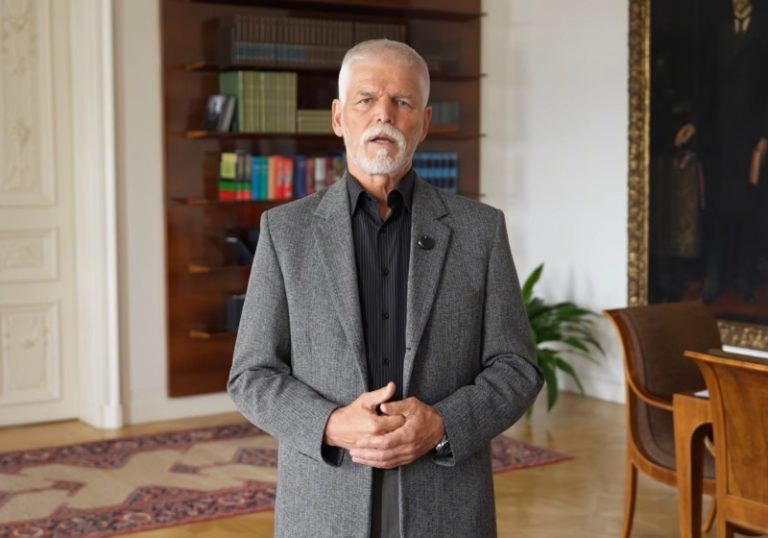Prezident Pavel vetoval spornou novelu rozpočtových zákonů