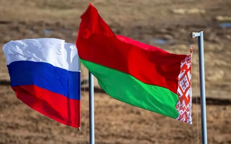 Svazový stát, nebo hospodářská pasti? Jak se Lukašenkovo Bělorusko stalo rukojmím ruské ekonomiky