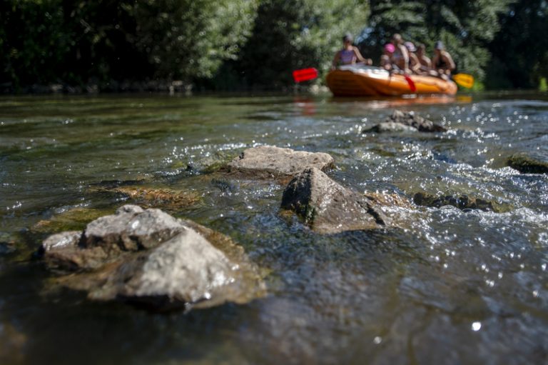 Sucho komplikuje život i vodákům, sjízdných úseků na řekách je málo