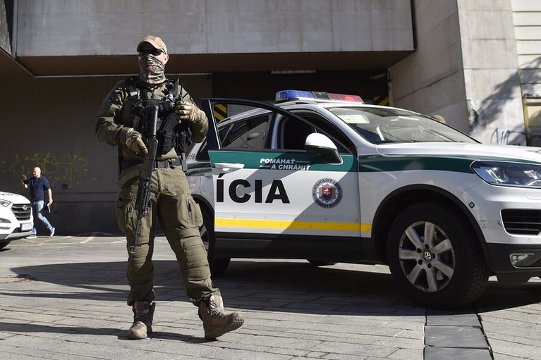 Slovenská policie překazila útok na továrnu na bezpilotní systémy