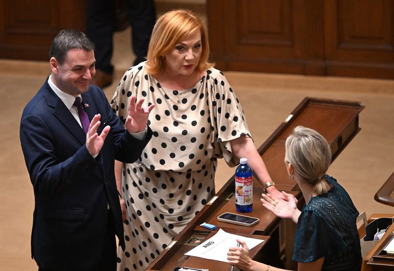 Sněmovna přehlasovala Pavlovo veto sporné rozpočtové novely