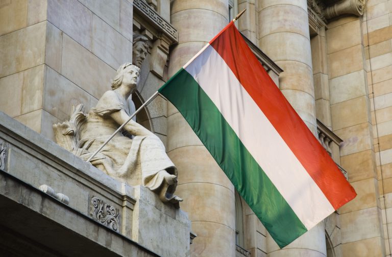 Maďarsko poprvé označilo Rusko za hrozbu. Konec Orbánovy éry mění bezpečnostní mapu střední Evropy